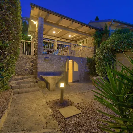 Blue Dondola Holiday home