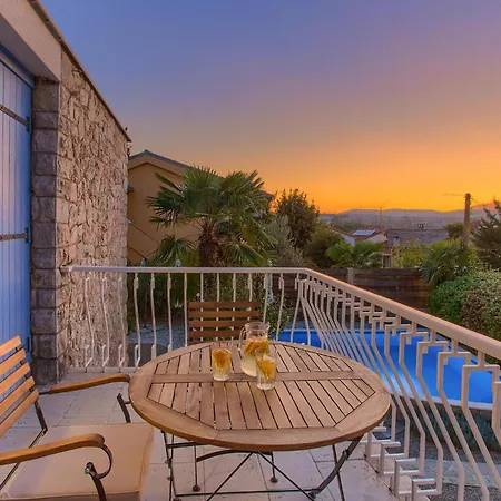 Holiday home Blue Dondola Malinska