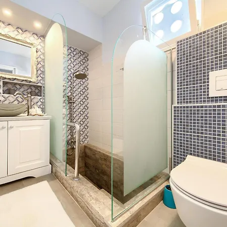 Blue Dondola Holiday home *